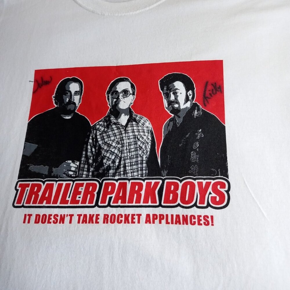 Men's White Vintage Size Large Trailer Park Boys T-Shirt SIGNED Ricky + Julien